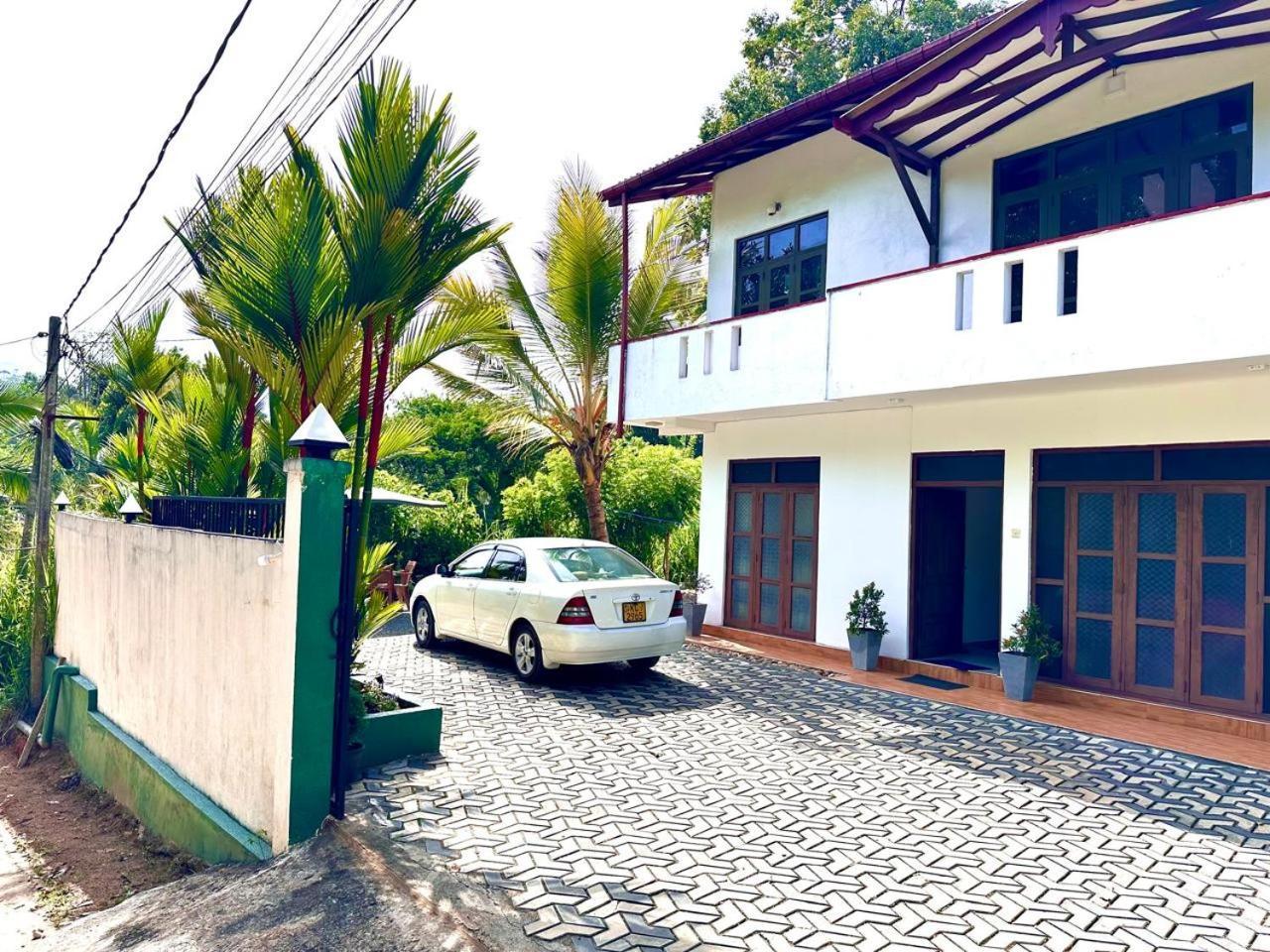 La Riya Ella - 05 Minutes To Ella Town Bed and Breakfast Buitenkant foto